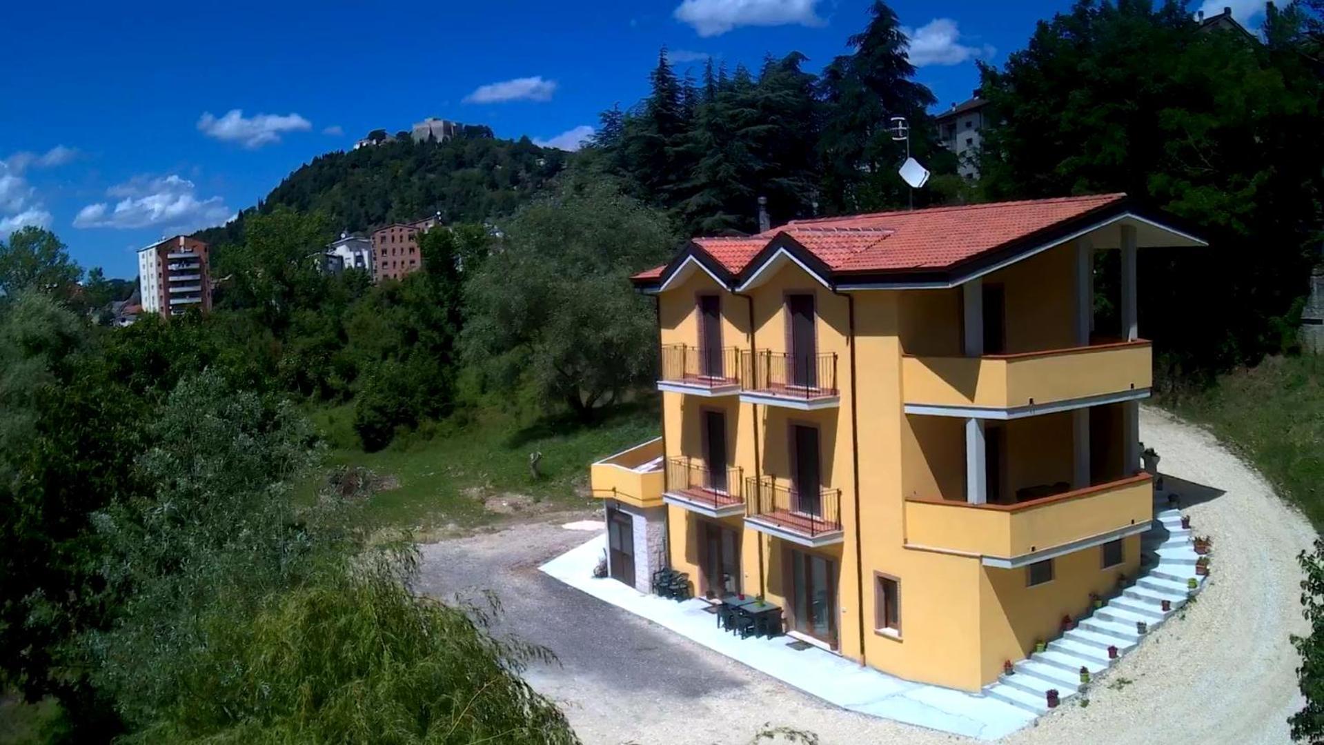 Villa Center Appartamenti Nel Verde In Citta กัมโปบัสโซ ภายนอก รูปภาพ